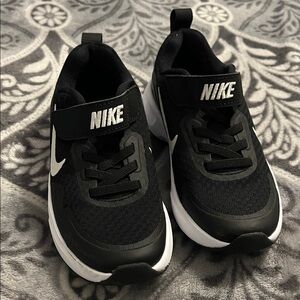 Nike Kids Black and White Sneakers